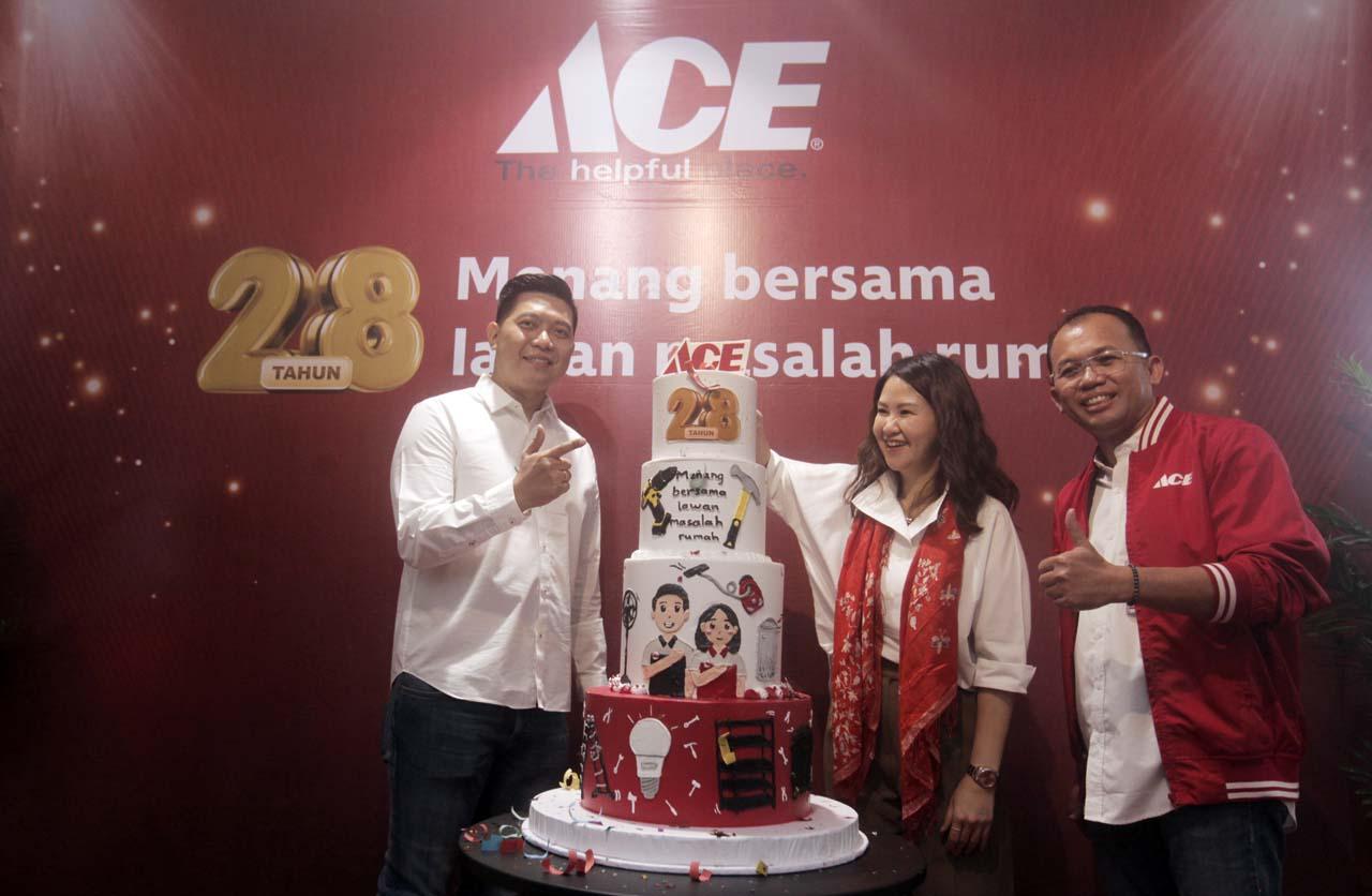 HUT Ke-28, ACE Hardware...