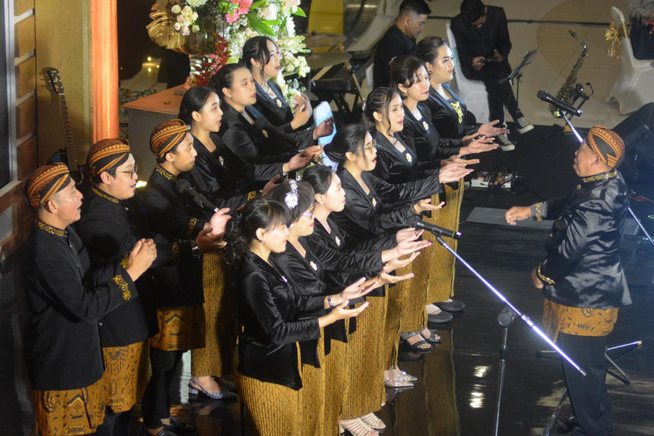 Semarak Perayaan HUT...