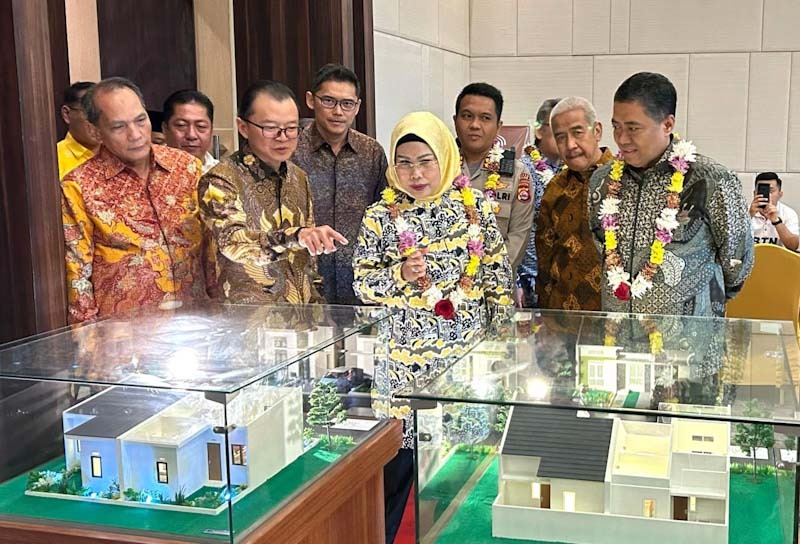 Rayakan HUT Ke-47, Bank...