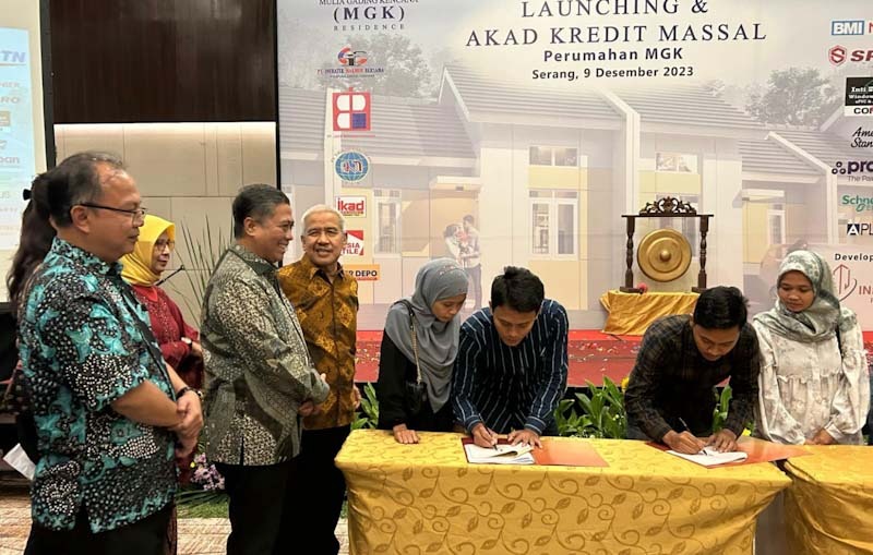 Rayakan HUT Ke-47, Bank...