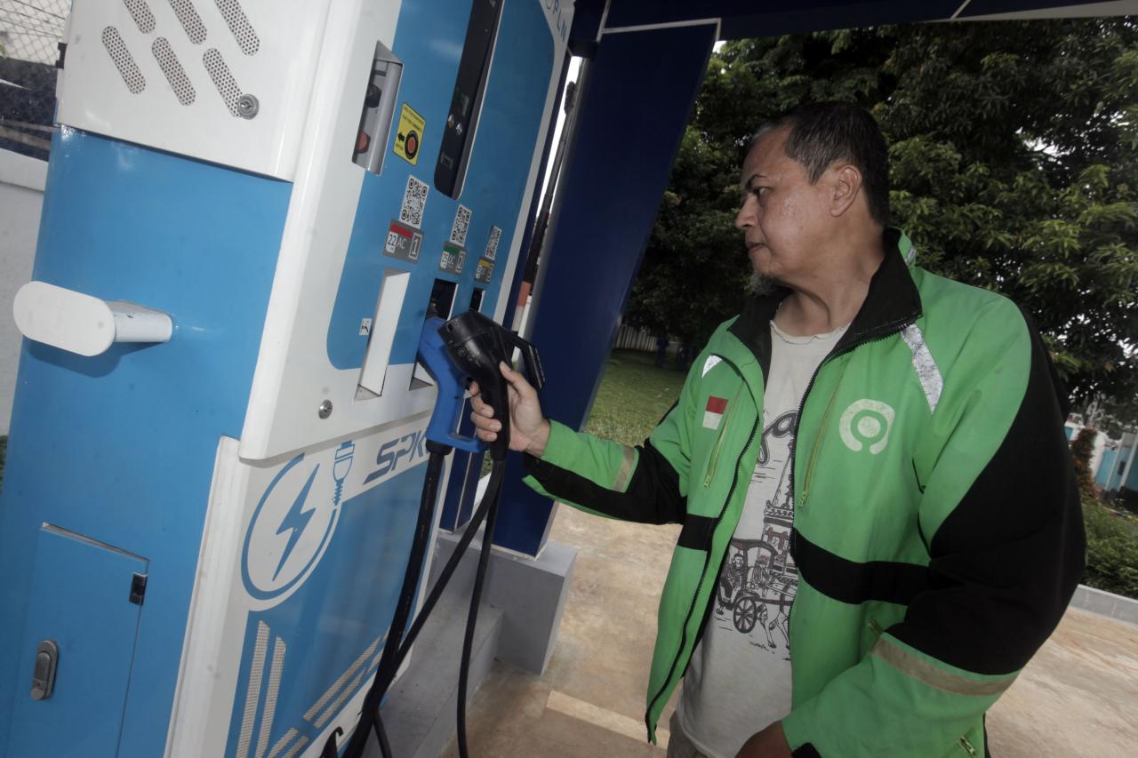 Komitmen PLN Dukung...