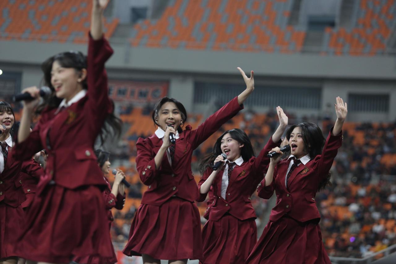 Tampil Enerjik, JKT48...