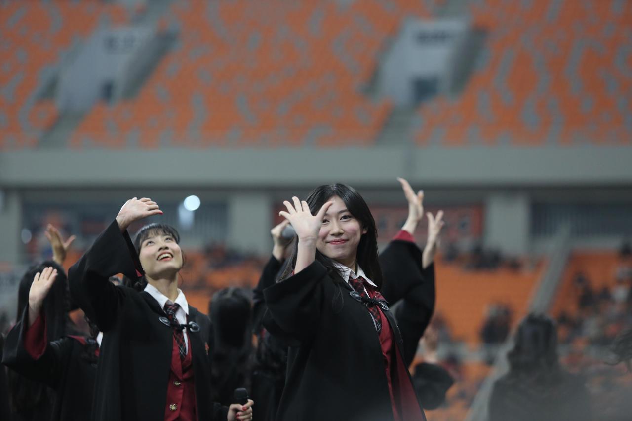 Tampil Enerjik, JKT48...