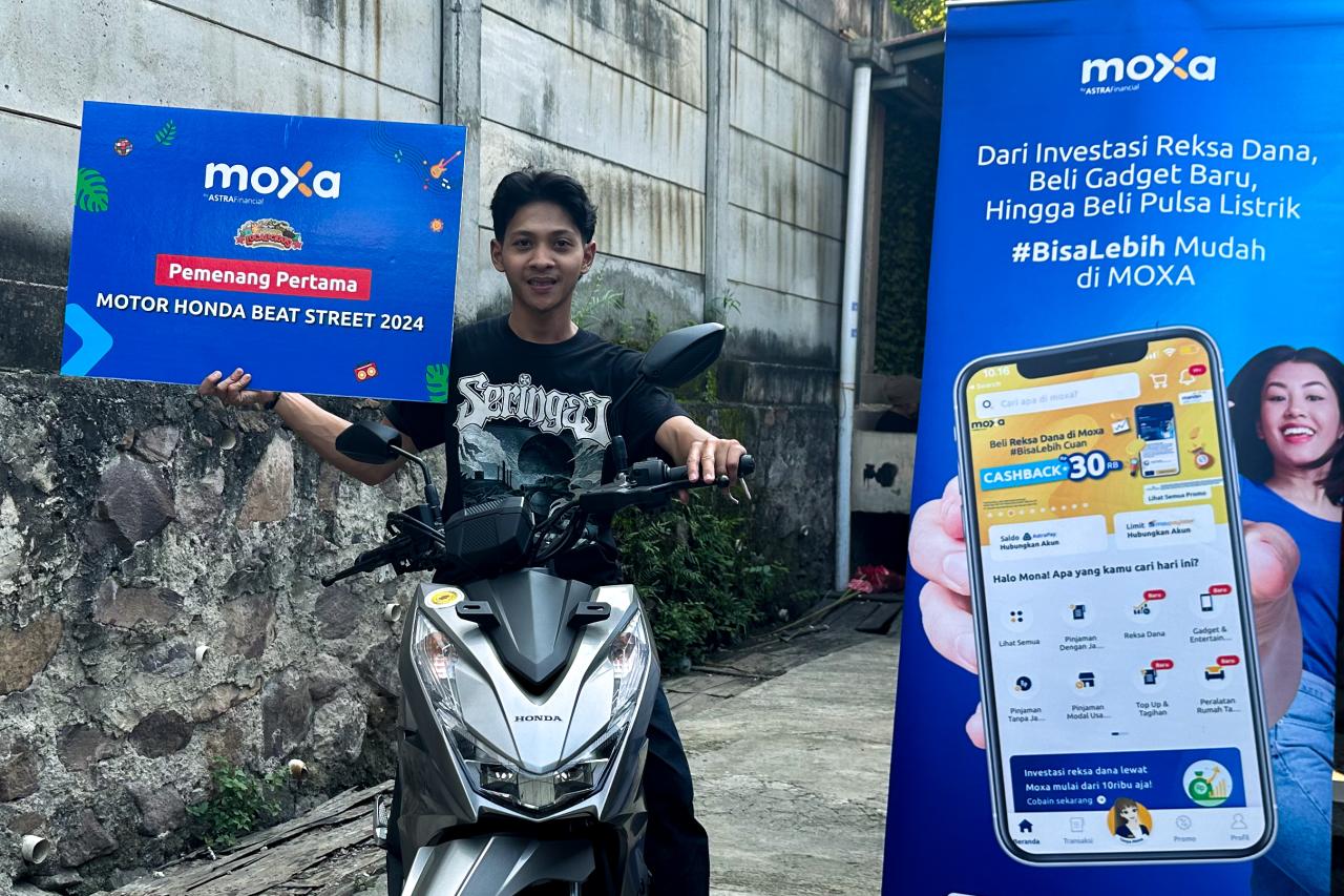 Moxa Serahkan Honda...