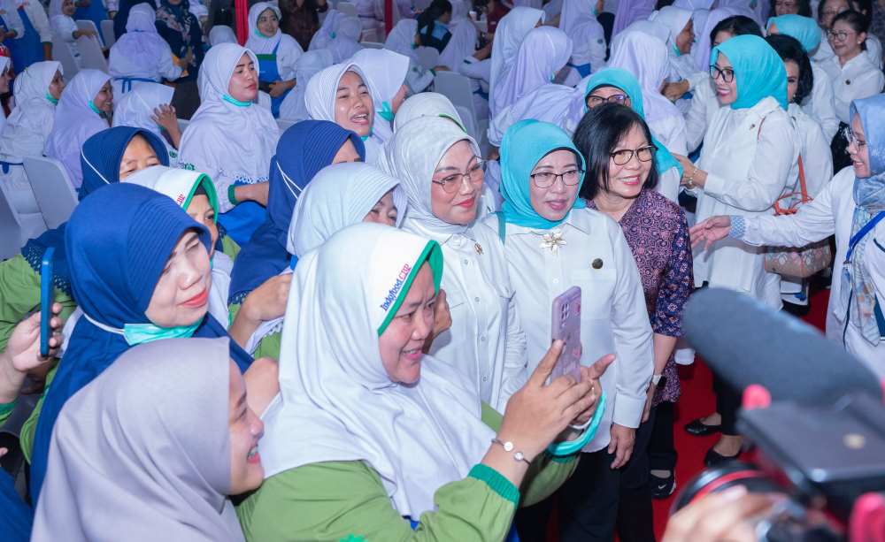Peduli Kesehatan Tenaga...