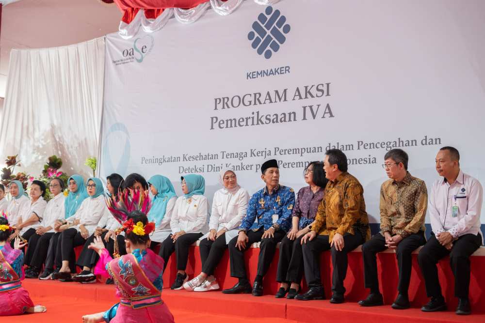 Peduli Kesehatan Tenaga...