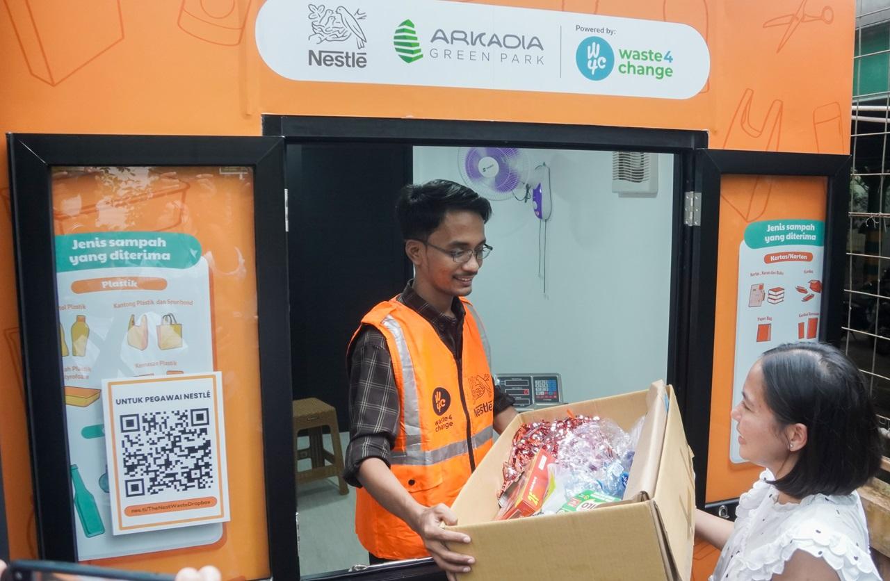 Waste Dropbox di Area...