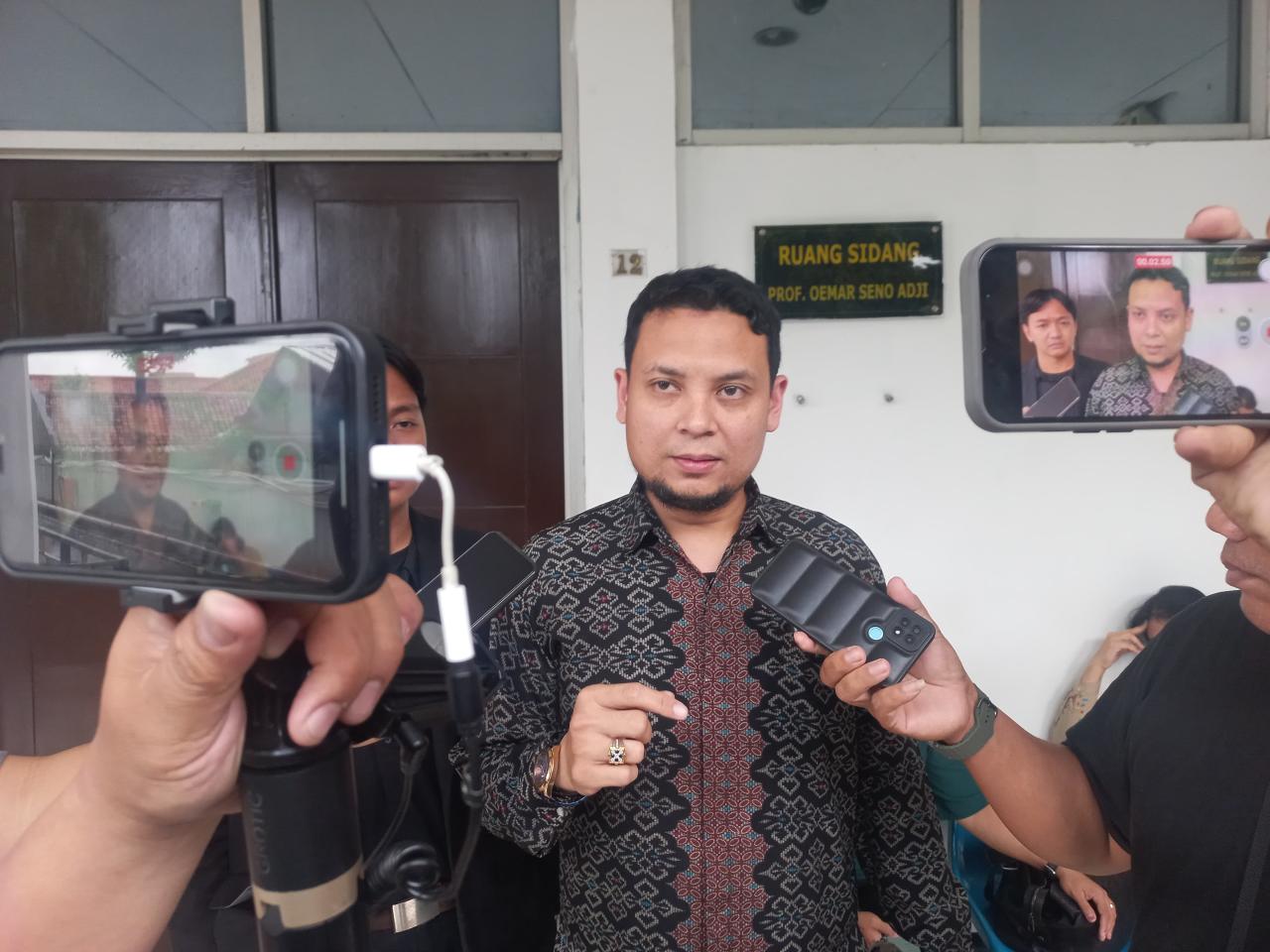 Fatmawati binti Melih...