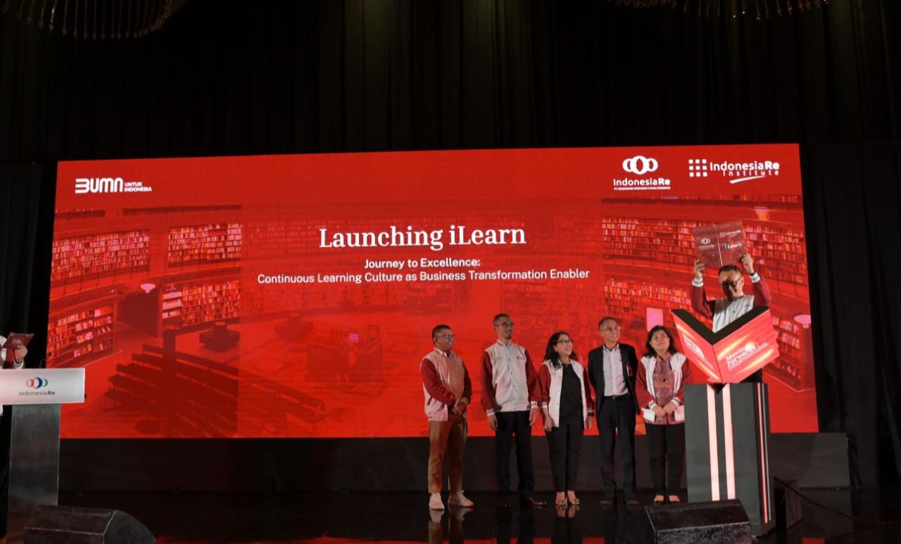 Luncurkan iLearn, Indonesia...