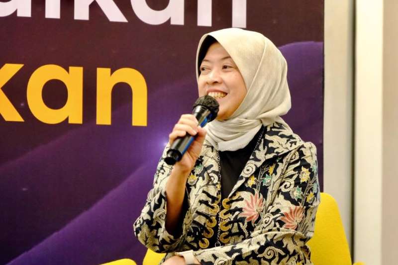 Rayakan Milad Pertama,...