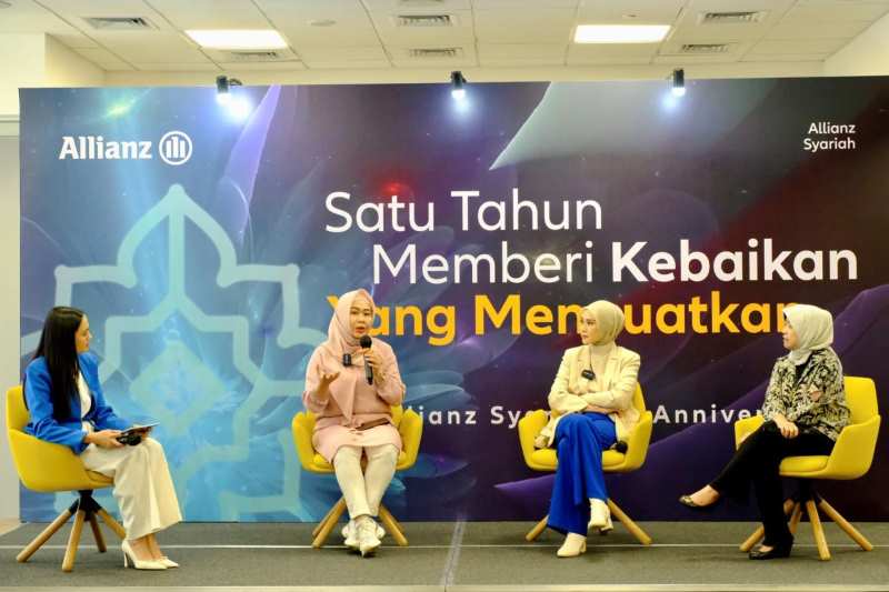 Rayakan Milad Pertama,...
