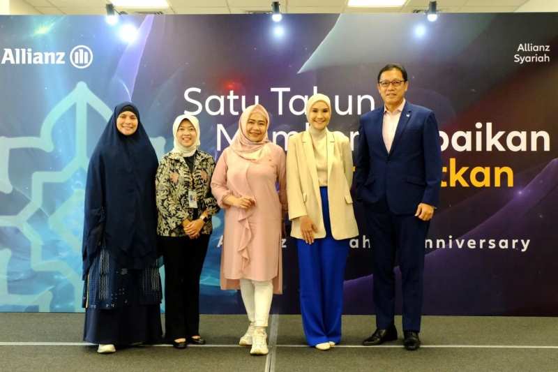 Rayakan Milad Pertama,...