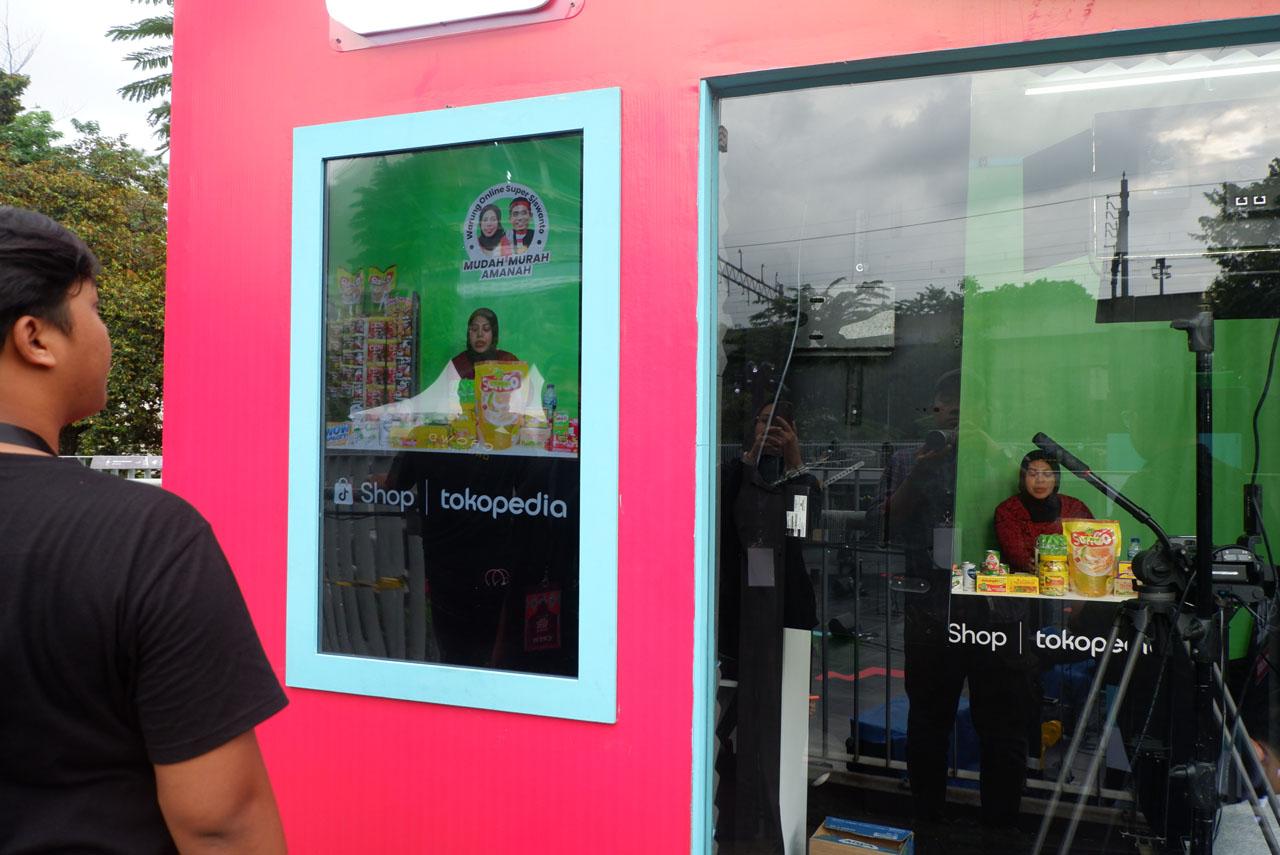 Keseruan ShopTokopedia...
