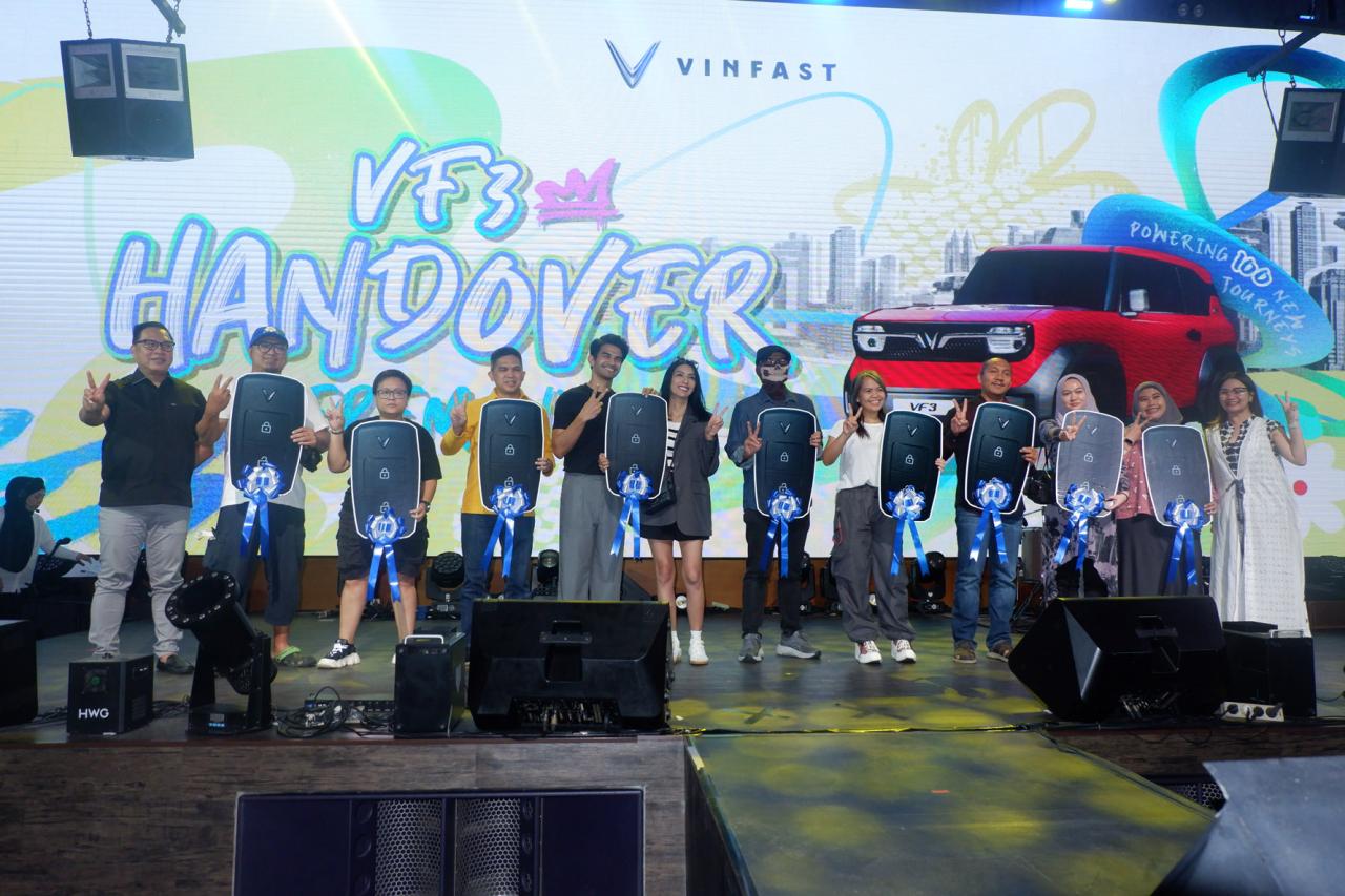 VinFast VF 3 Resmi Temani...