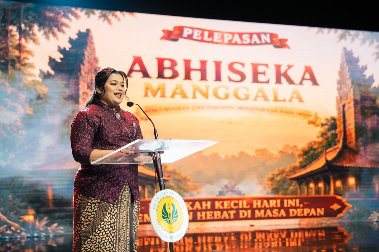 Abhiseka Manggala Majapahit,...