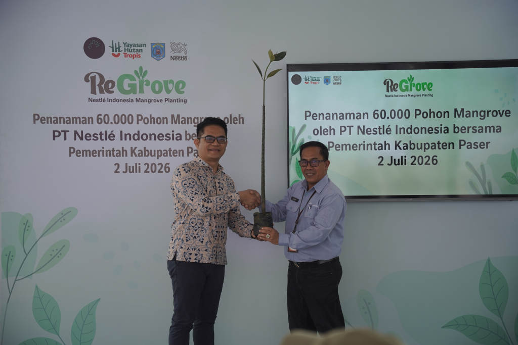Tanam 60.000 Mangrove,...