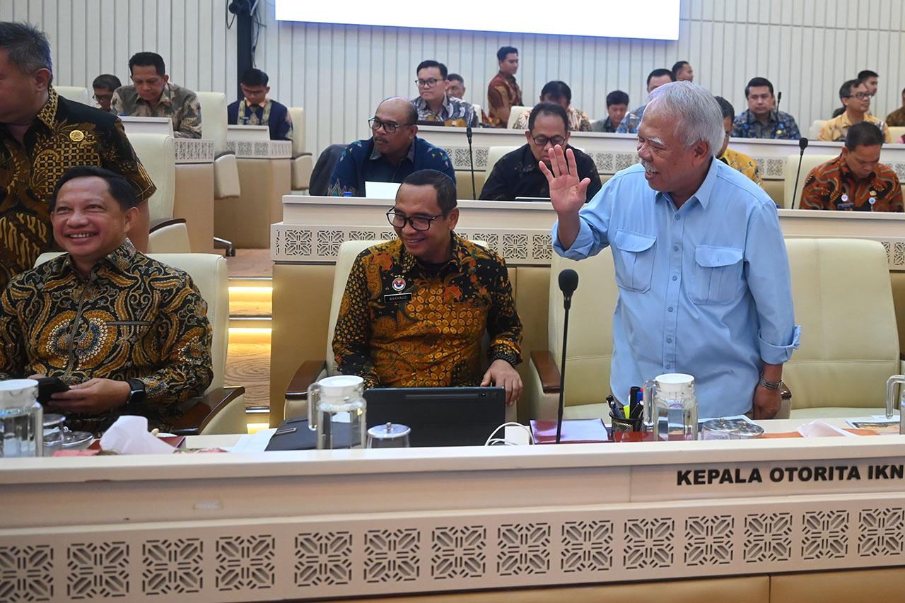 Komisi II DPR Gelar...