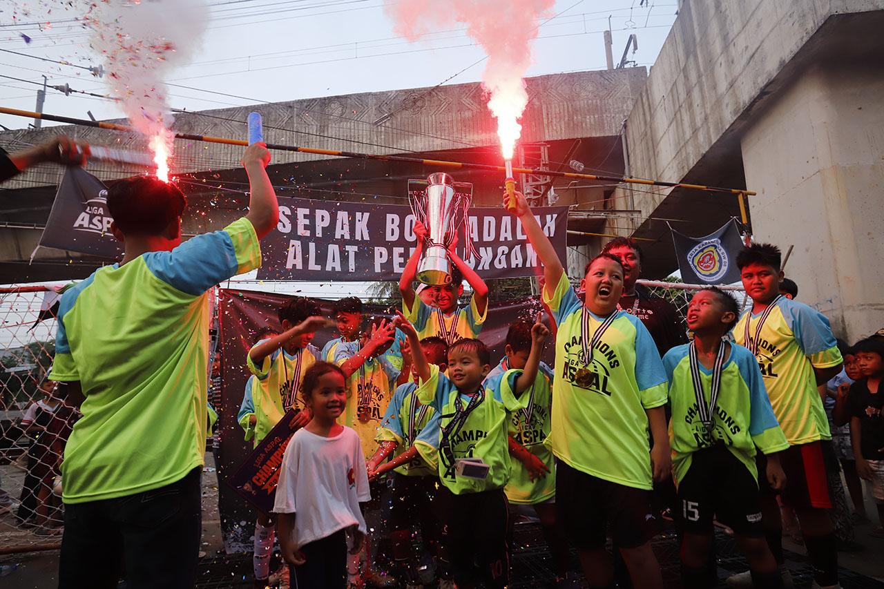Semangat Anak-anak Warnai...