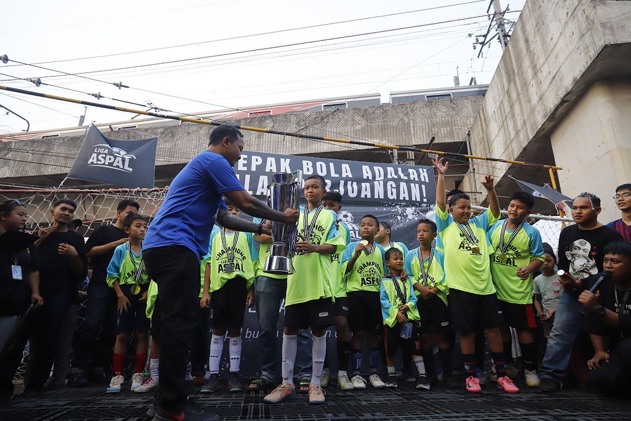 Semangat Anak-anak Warnai...