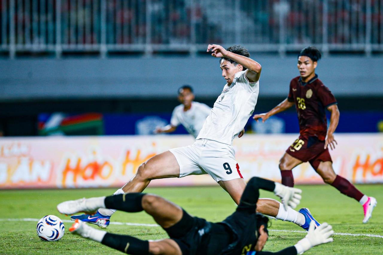 Debut Gemilang Mitchell...