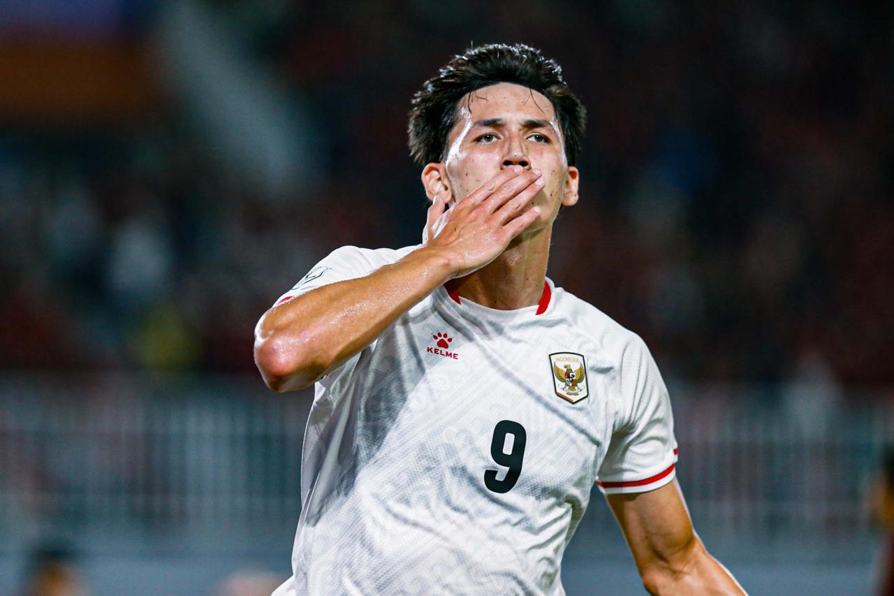 Debut Gemilang Mitchell...