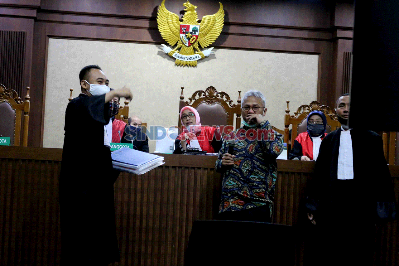 Sidang Kasus Suap PAW,...