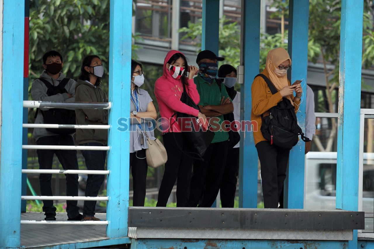 Kembali ke Tengah Pandemi,...