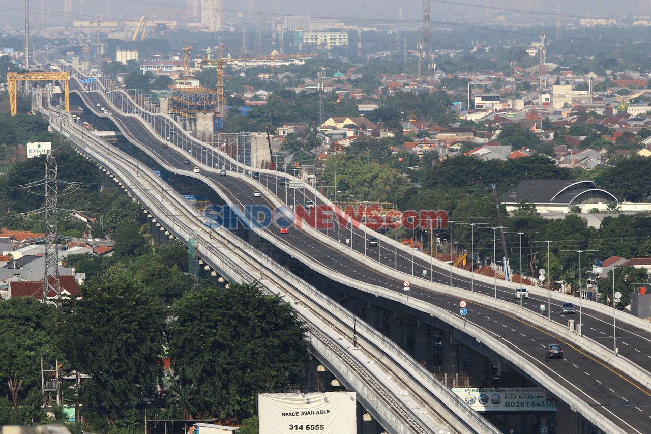Jalan Tol Jakarta CIkampek...