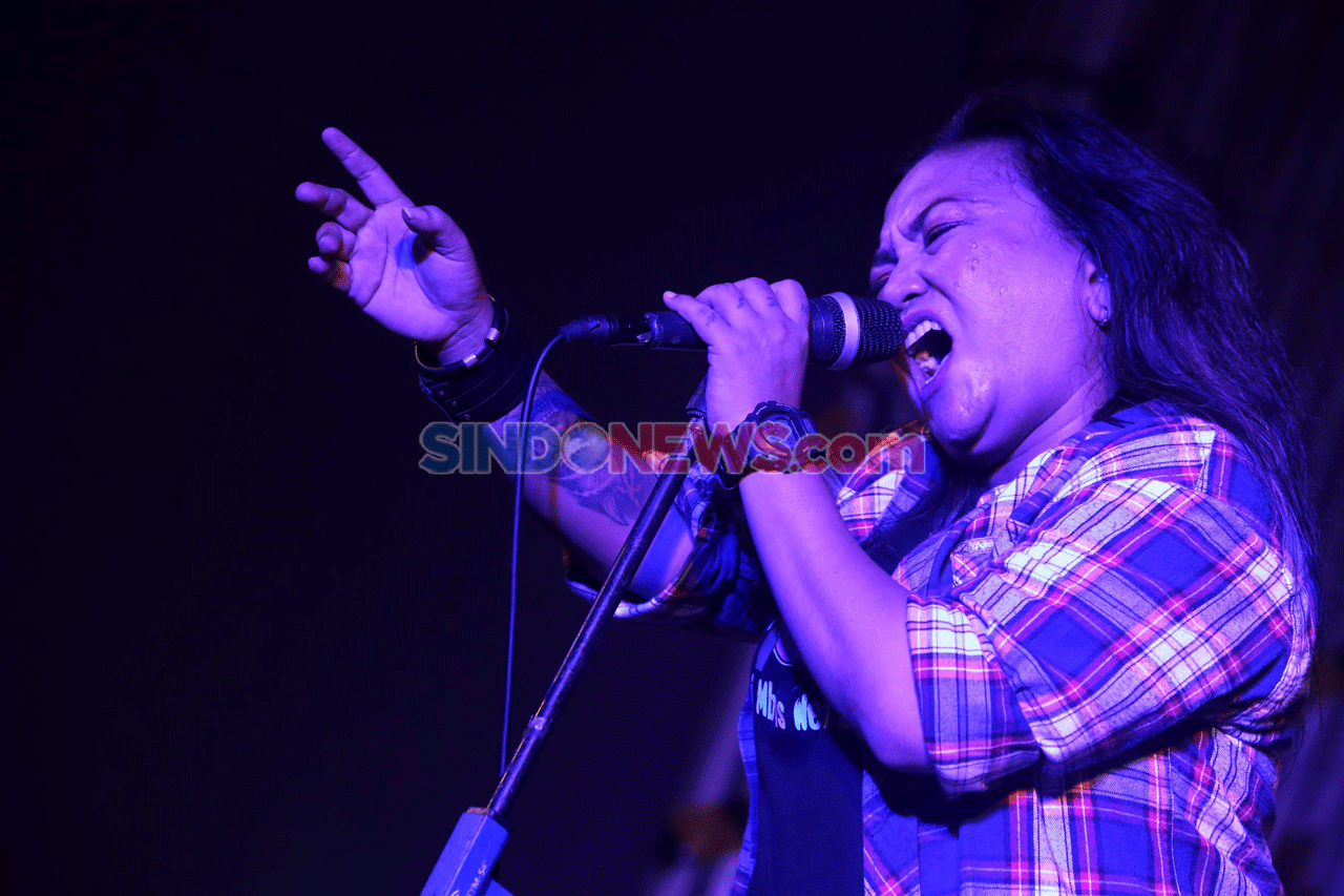 Konser Musik Rock Daring...