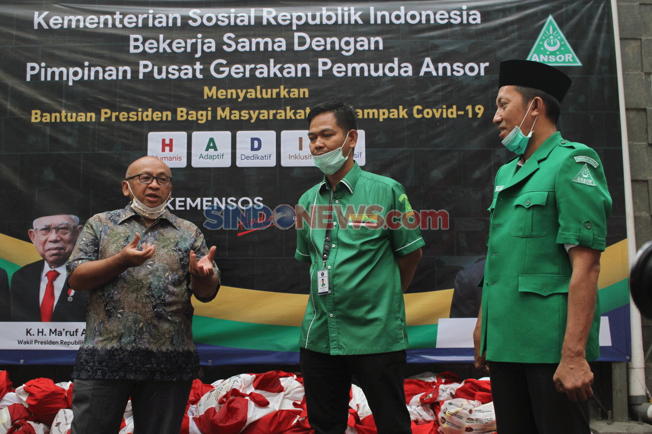 Kemensos Serahkan Banpres...