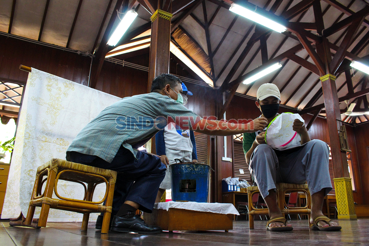 Berwisata di Era New...