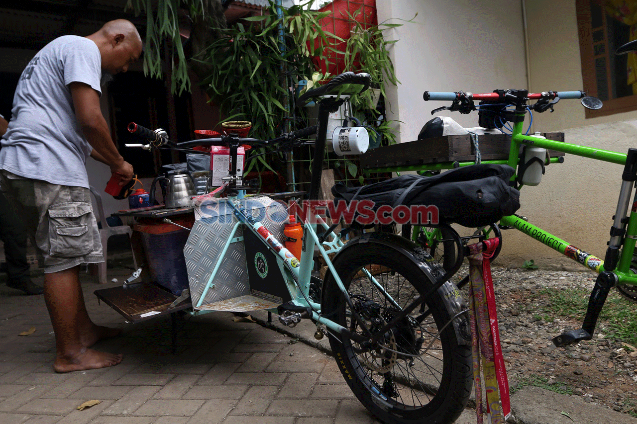 Mengintip Proses Produksi...