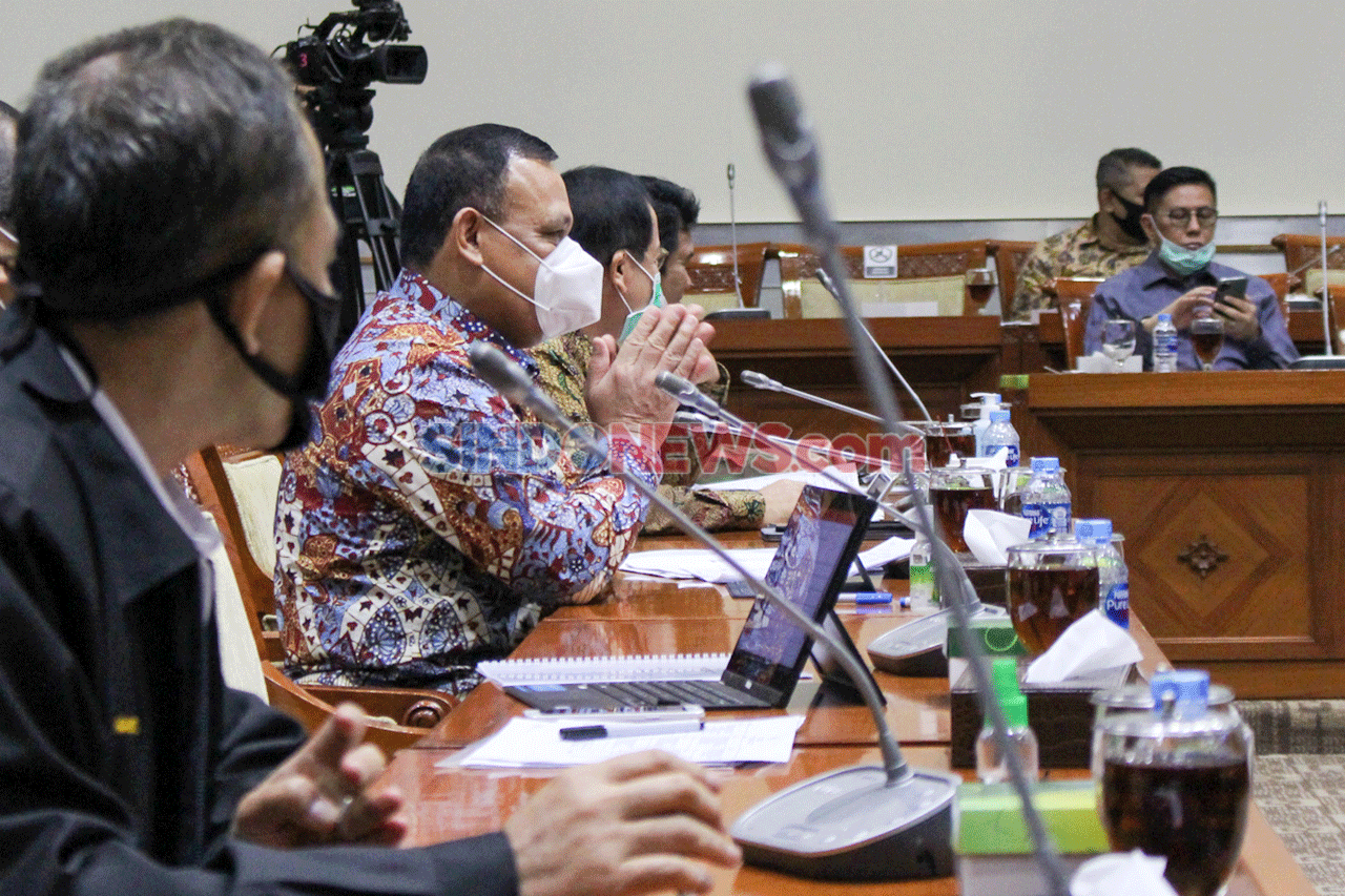 Rapat Komisi III DPR,...