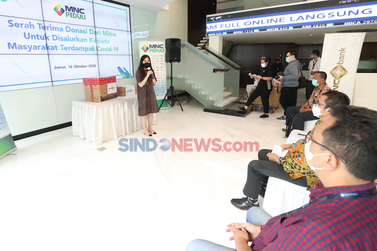 MNC Bank Serah Terimakan...