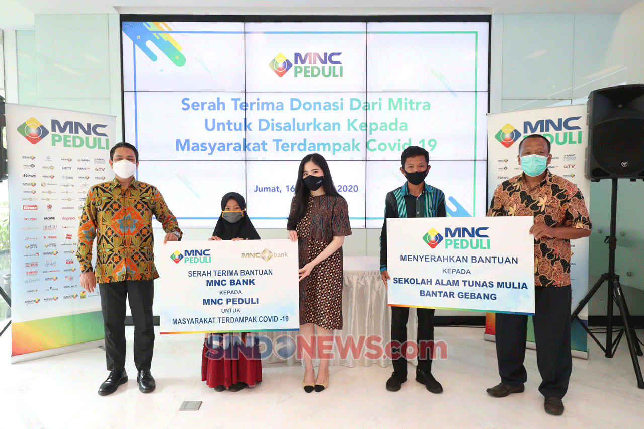 MNC Bank Serah Terimakan...
