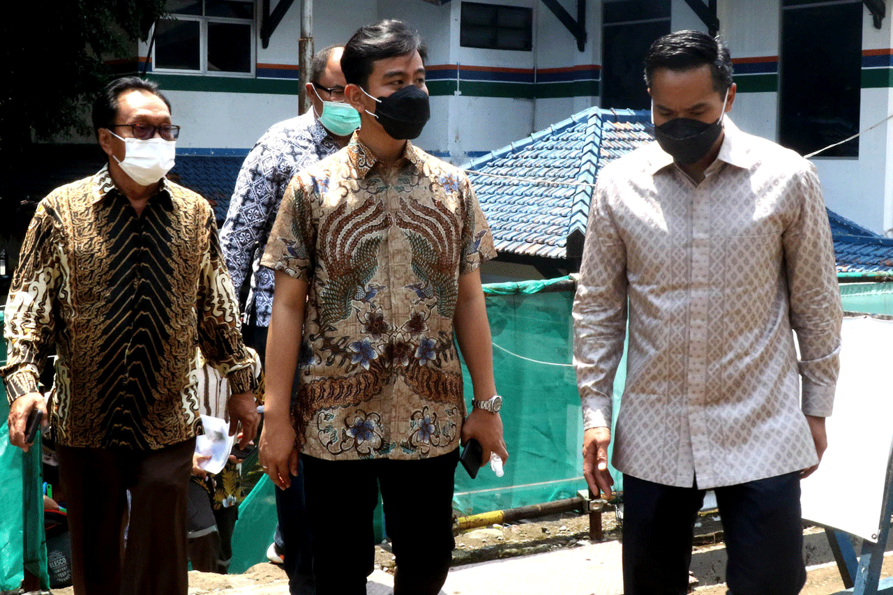 Gibran dan Anindya Bahas...