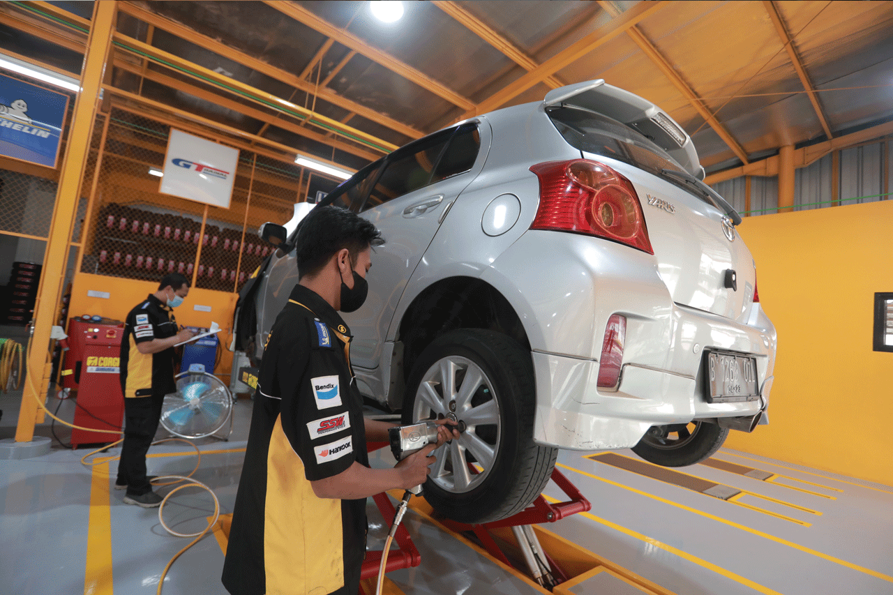 Bengkel Mobil B-Quik...