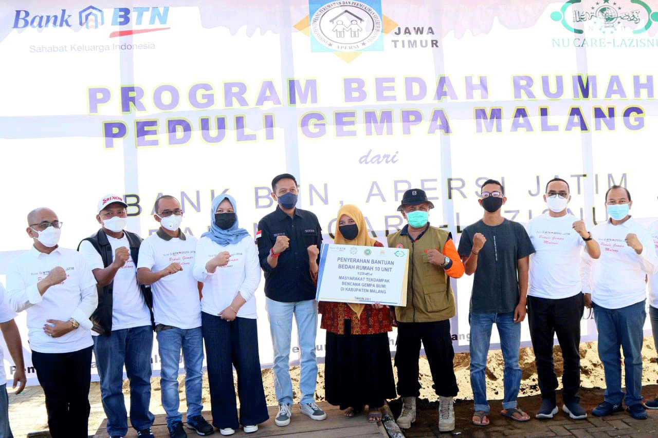Renovasi Rumah Warga...