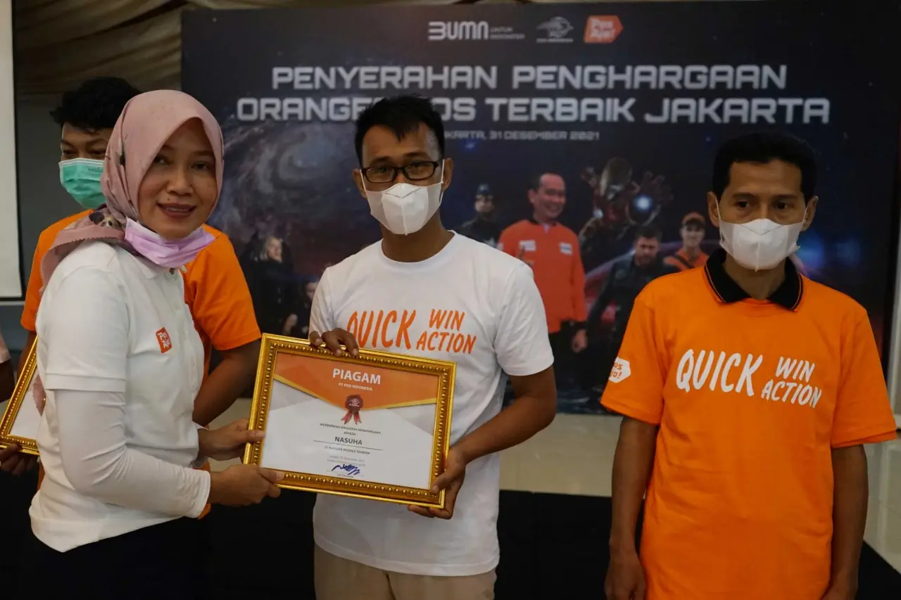 PT Pos Indonesia Beri...