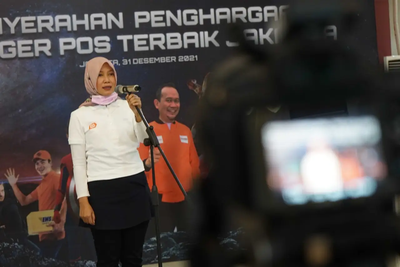 PT Pos Indonesia Beri...