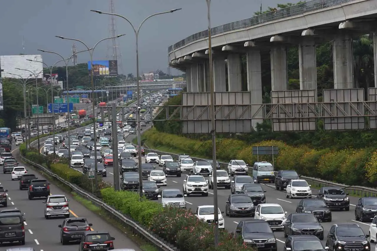 Libur Tahun Baru Usai,...
