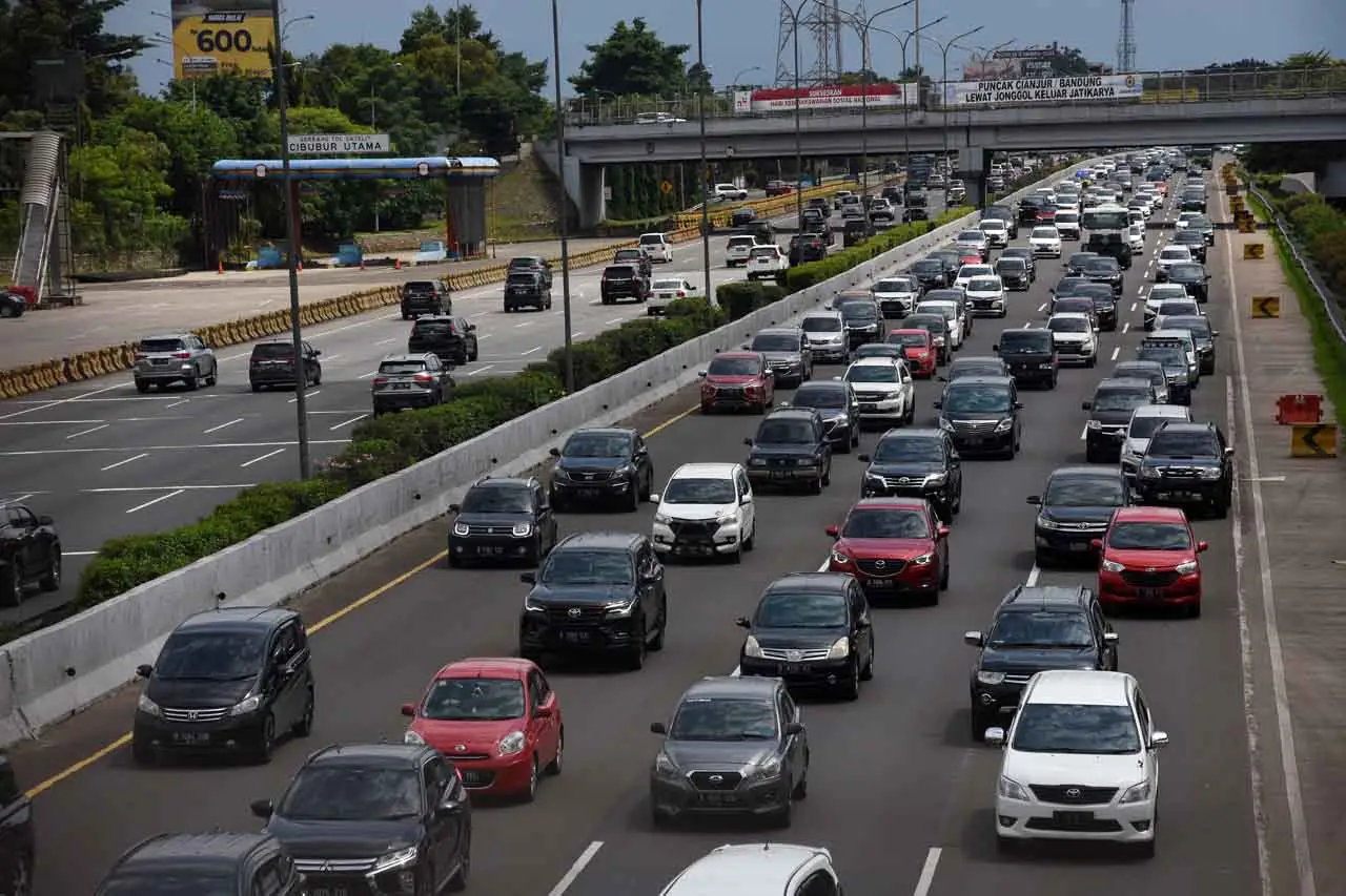 Libur Tahun Baru Usai,...