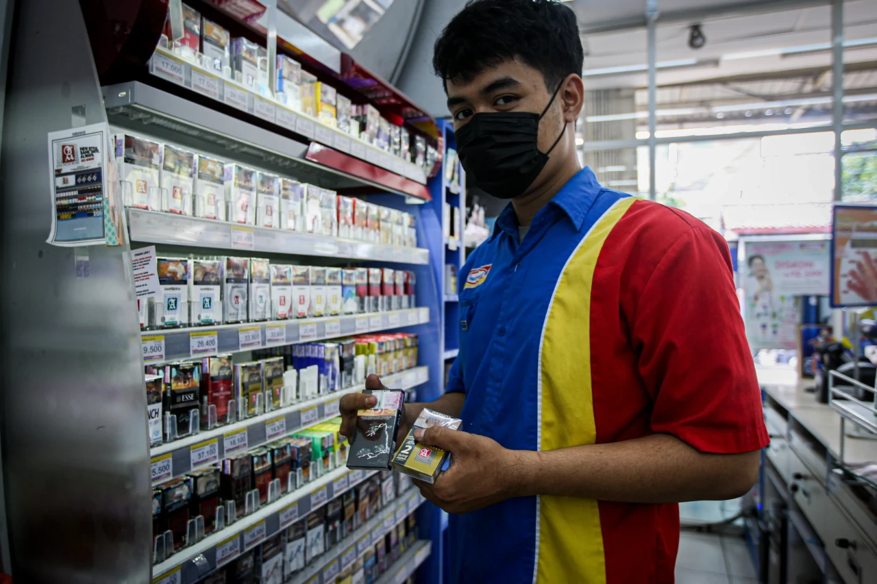 Makin Mahal, Harga Rokok...