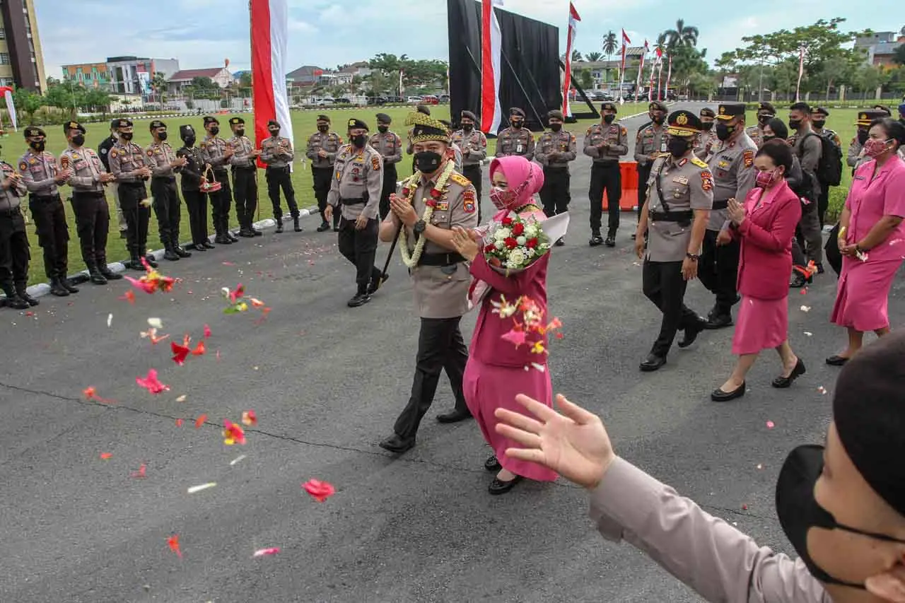 Parade Kedatangan Kapolda...