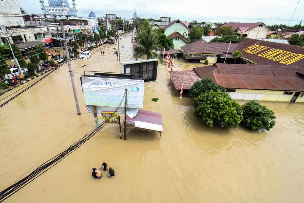 Banjir Landa Kota Lhoksukon...