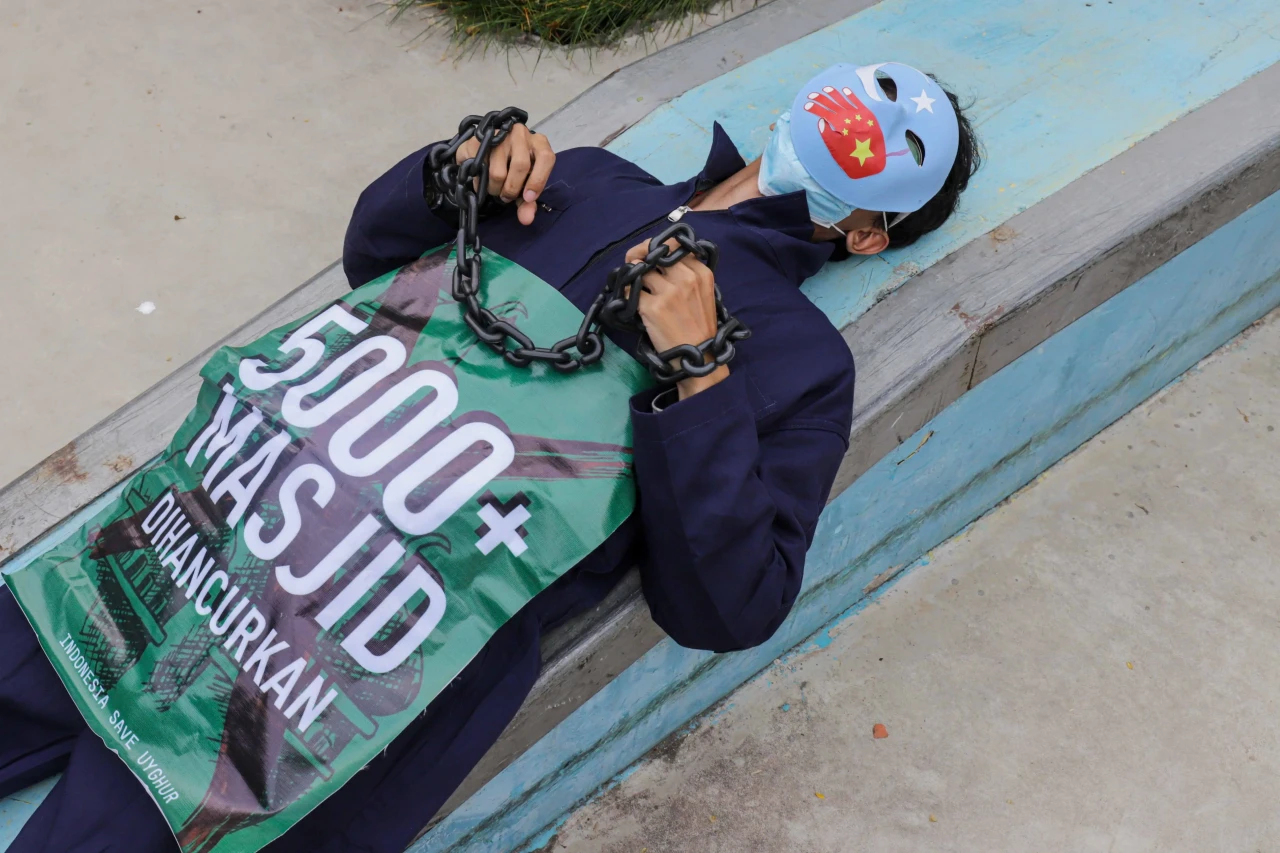 Aksi Solidaritas Selamatkan...