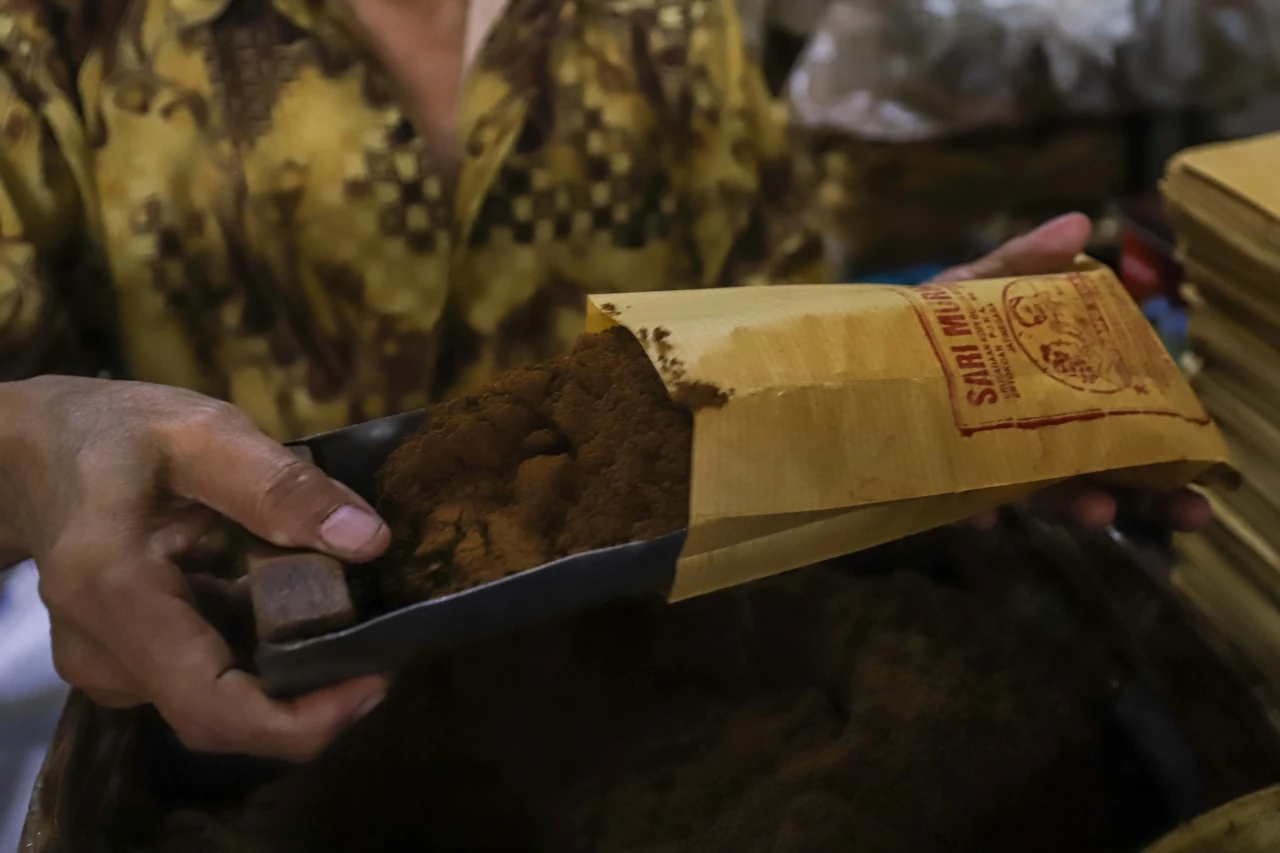 Geliat Toko Kopi Sari...