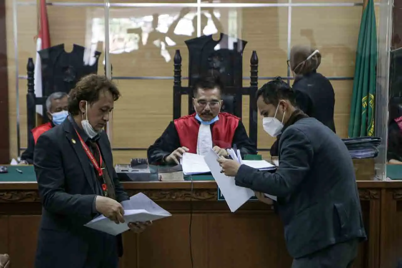 Sidang Perdata Perdana...