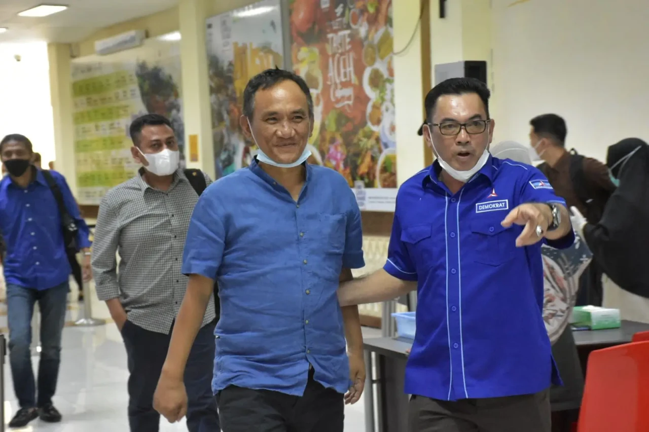 Dilantik Menjadi Ketua...