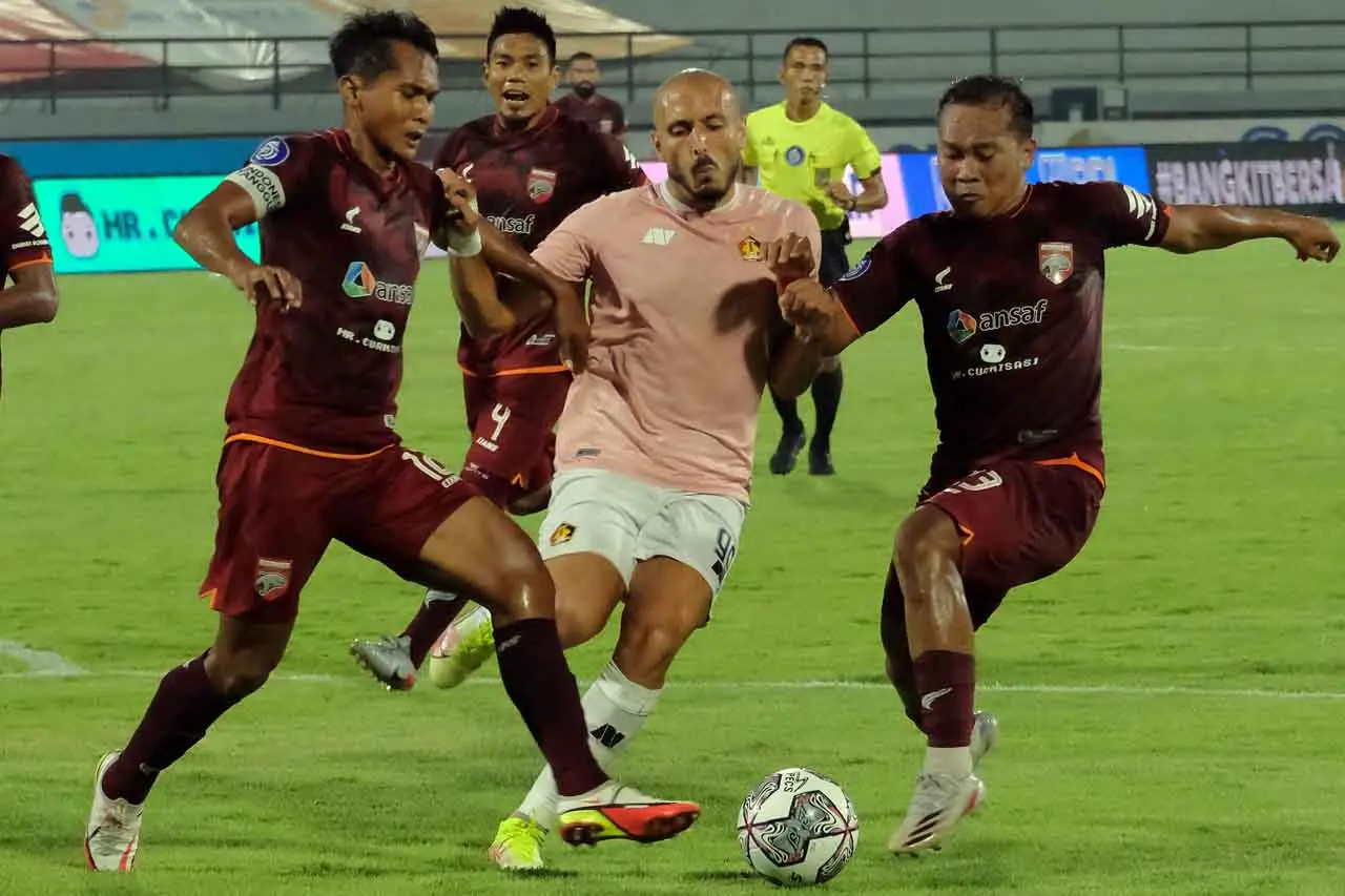 Liga 1 Indonesia : Persik...